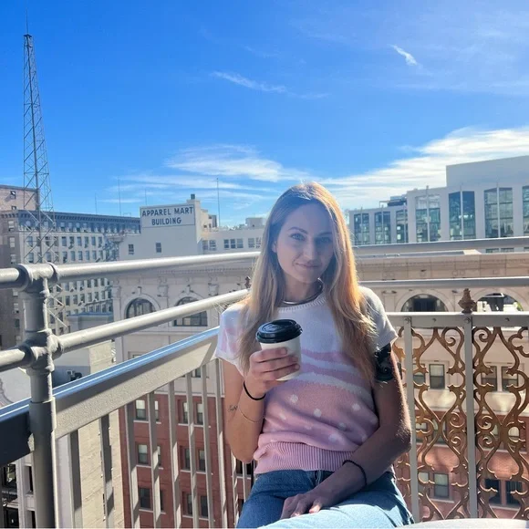 Vintage Jimmy Garcia Short Sleeve Knit Sweater - Cream & Pink, Size - Picture 6 of 6